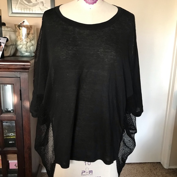 Lucca Couture Above The Net Tee - Picture 4 of 7